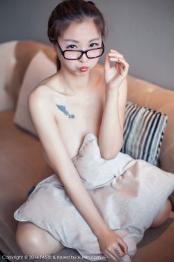 美女扒开尿口直播